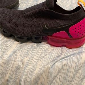 Nike vapor max shoes never worn